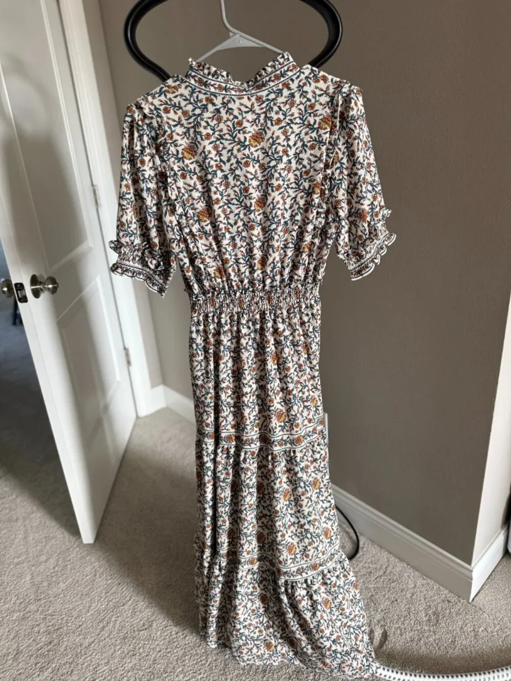 Max Studio Size M Dress Like New Maxi - Picture 2 of 2